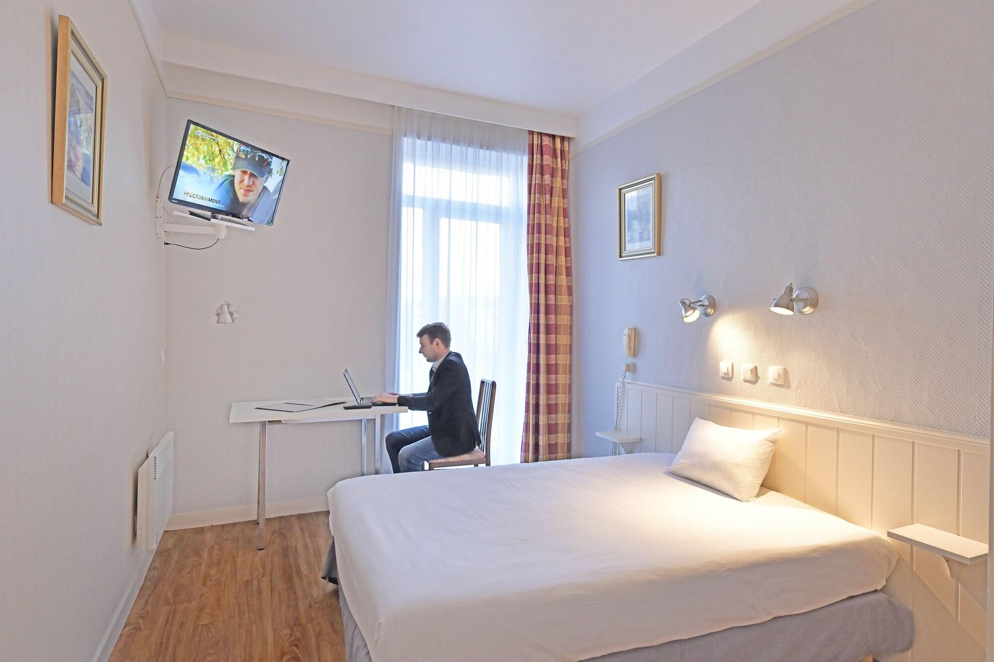 Hotel Saint Andre Gare Sncf Clermont-Ferrand Exterior photo